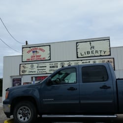 Treasure Chest Gun Shop - Store front
