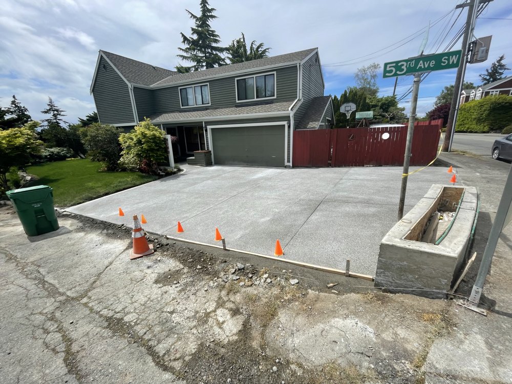 Jacob and Sons Labor and Hauling - tree service in Seattle, WA