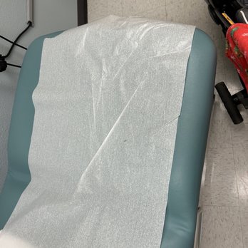 Doctors on Duty - Blood from previous patients. And paper on chair was not changed. - Urgent Care Near Me - Salinas, California Doctors on Duty - Blood from previous patients. And paper on chair was not changed. - Urgent Care Near Me - Salinas, California