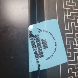 Pizza arrived wirh ripped seal.