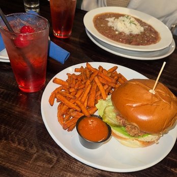 French Quarter - Bars Near Me - Boston, Massachusetts