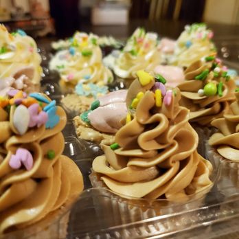 The Witch's Kitchen - Bakeries Near Me - Charlottesville, Virginia