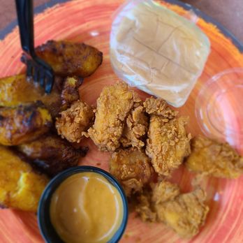 Pollo Campero St Paul - Camperitos Meal (100% White meat nuggets) - Latin American Near Me - West St Paul, Minnesota Pollo Campero St Paul - Camperitos Meal (100% White meat nuggets) - Latin American Near Me - West St Paul, Minnesota