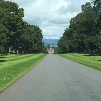 Glamis Castle - Driveway. - Landmarks & Historical Buildings Near Me