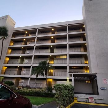 Kihei Akahi - Building D - Vacation Rentals Near Me - Kihei, Hawaii