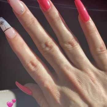 Luxury Nail Bar - Nail Salons Near Me - Clackamas, Oregon