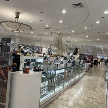 Macy's - Department Stores Near Me - Newport Beach, California