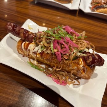 Gordon Ramsay Burger Las Vegas - Hawg dog - Burgers Near Me - Las Vegas, Nevada