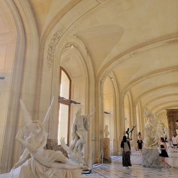 Musée du Louvre - Museums Near Me - Paris, 75