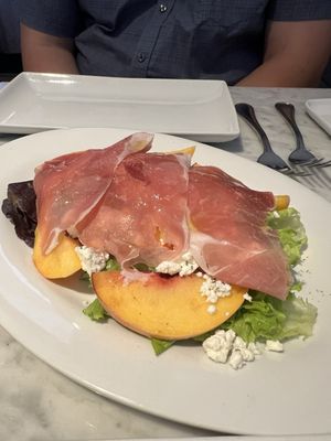 Bistro Elan by null