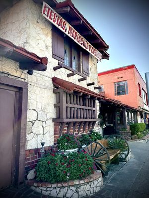 El Ranchito by null