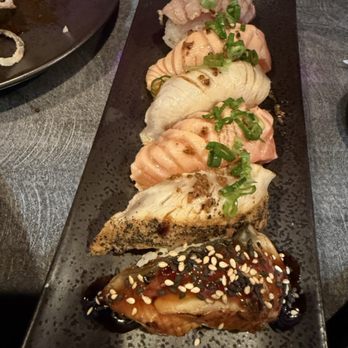 Full Moon Izakaya - Seared flight - Sushi Bars Near Me - Phoenix, Arizona