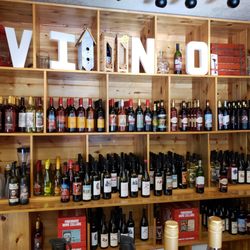 Twisted Pine Wine & Beer Tasting Room