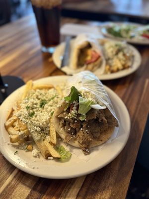 Mina & Dimi's Greek House by null