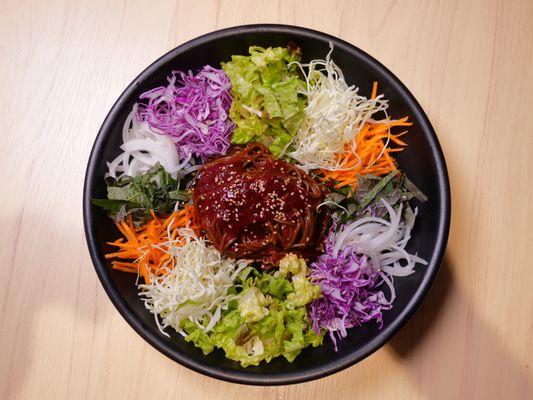 The One Jokbal 더 원 족발 by null