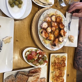 La Tapeta - Tapas espagnols - Tapas Bars Near Me - Lloret de Mar, GI La Tapeta - Tapas espagnols - Tapas Bars Near Me - Lloret de Mar, GI