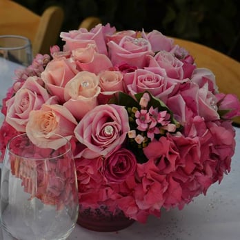 Petals by David - centerpieces - Florists Near Me - Los Angeles, California Petals by David - centerpieces - Florists Near Me - Los Angeles, California