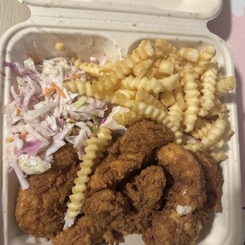 Big Chicken - Fast Food Near Me - Wrentham, Massachusetts Big Chicken - Fast Food Near Me - Wrentham, Massachusetts