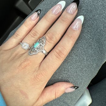 LV Nails - Nail Salons Near Me - Reno, Nevada