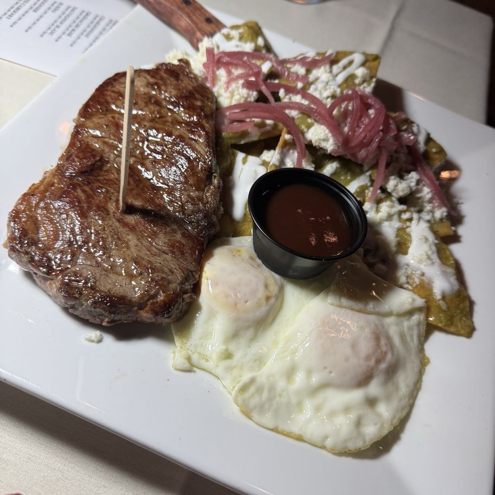 Oak Mountain Winery - Brunch - Wineries Near Me - Temecula, California