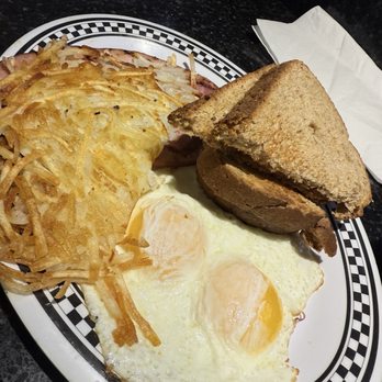 Penny's Diner - Classic Breakfast - Diners Near Me - Dunsmuir, California