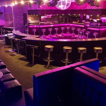 Le Chic - Le CHIC - Dance Clubs Near Me - Metz-Tessy, 74 Le Chic - Le CHIC - Dance Clubs Near Me - Metz-Tessy, 74