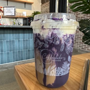 Coffeeholic House - Coffeeholic dream with ube drizzle - Coffee & Tea Near Me - Seattle, Washington