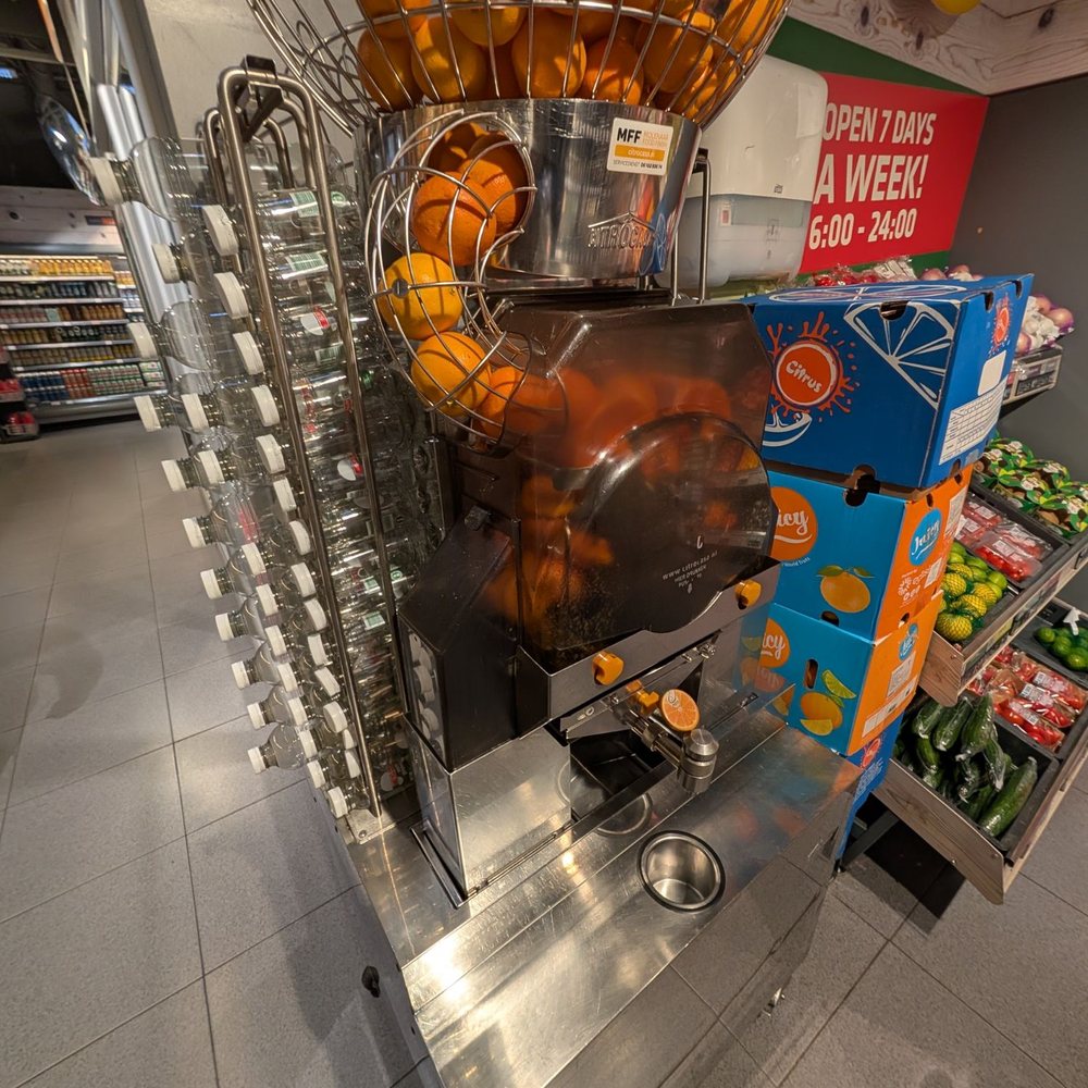SPAR - Fresh Orange Juice - Grocery Near Me - Amsterdam, New Hampshire