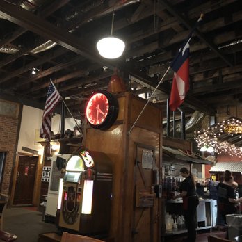 Babe's Chicken Dinner House - Comfort Food Near Me - Sanger, Texas