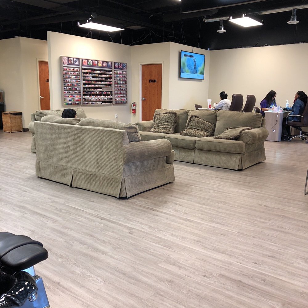 Very open floor plan Very open floor plan