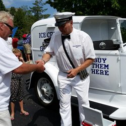 Woodside Bible Church - Vintage Good Humor ice cream truck hete at Woodside to hand out ice cream to all.