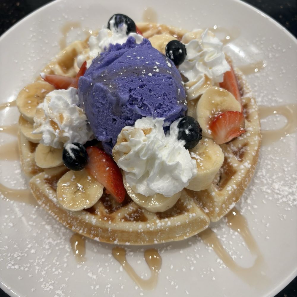 Fresh Bites Hawaii - Ube ice cream on mochi waffle - Poke Near Me - Honolulu, Hawaii Fresh Bites Hawaii - Ube ice cream on mochi waffle - Poke Near Me - Honolulu, Hawaii