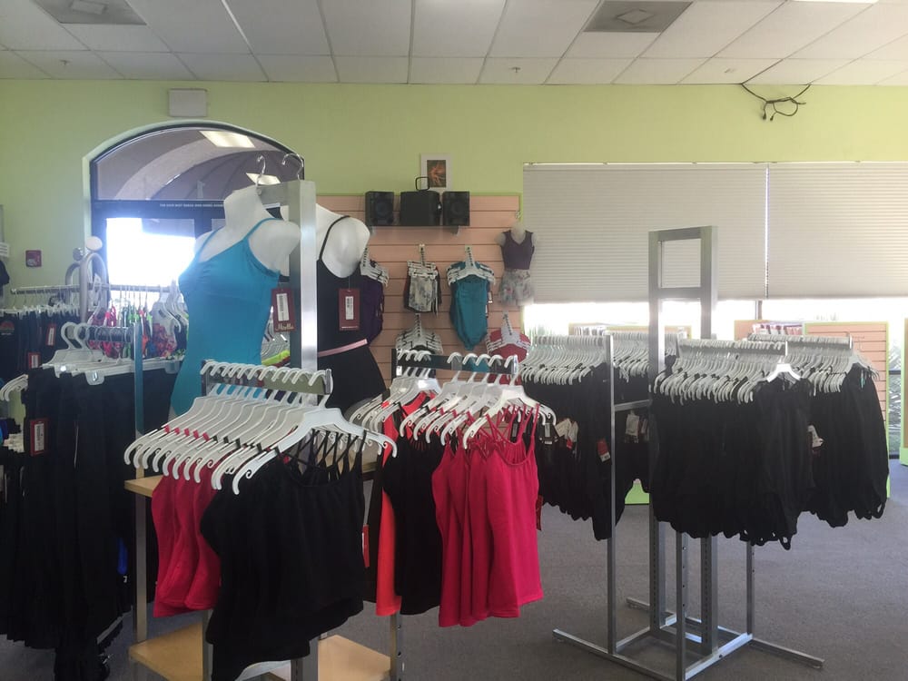 Dee’s Dancewear 31 Reviews Women's Clothing 3050 N Dobson Rd