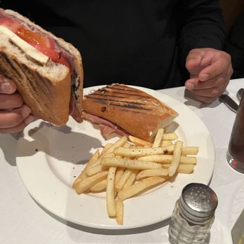 Da Nico Ristorante - Panini Sandwich with Prosciutto, Mozzarella and Tomato Lunch - Italian Near Me - New York, New York Da Nico Ristorante - Panini Sandwich with Prosciutto, Mozzarella and Tomato Lunch - Italian Near Me - New York, New York