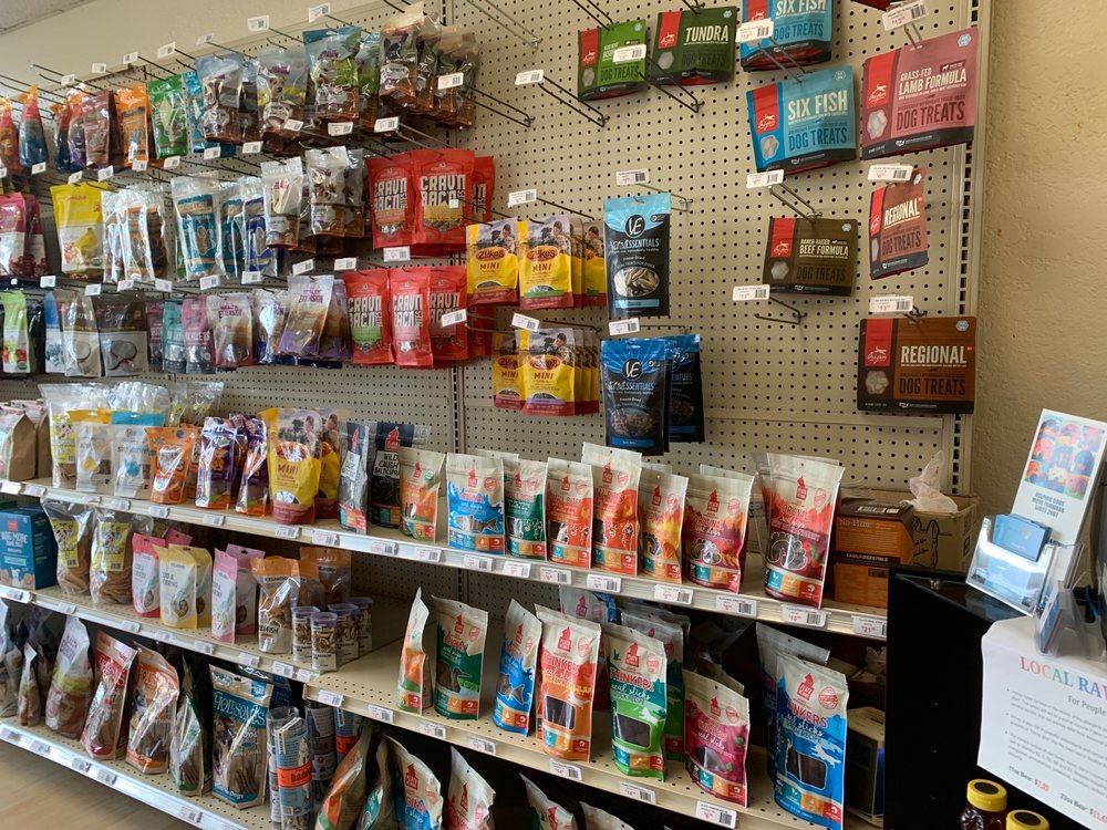 PET CLOSED Updated July 2024 38 Photos & 26 Reviews 1980