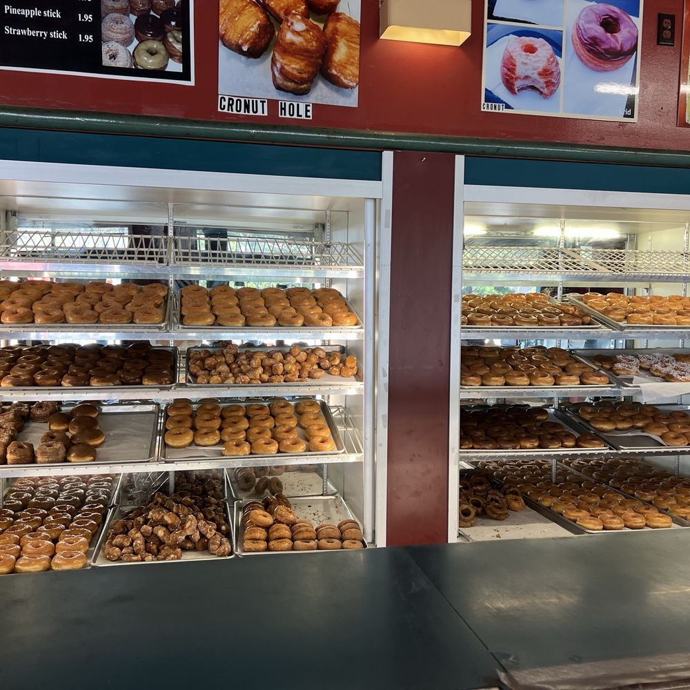 Happy Donuts - Donuts Near Me - Palo Alto, California