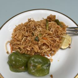 ULI - Pad thai and vegetable dumplings