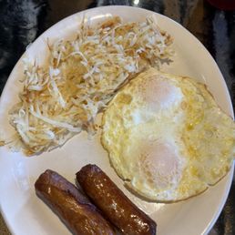 Eggs, sausage links, hashbrowns