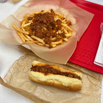 Berryman's Tastytreat - Chili Dog Chili Cheese Fries - American Near Me - Mount Sterling, Kentucky Berryman's Tastytreat - Chili Dog Chili Cheese Fries - American Near Me - Mount Sterling, Kentucky