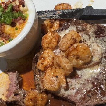 Chili's - American Near Me - Tomball, Texas
