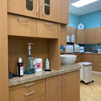 Advanced Dentistry at Morton Grove - clean office space  I feel so safe in here. - Orthodontists Near Me - Morton Grove, Illinois