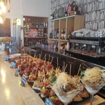Avec Moi - Gastropubs Near Me - Bilbao, BI