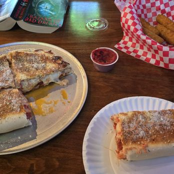 Retro Pizza - Pepperoni, sausage, extra cheese calzone (small) and mozzarella sticks - Arcades Near Me - Amity, Oregon Retro Pizza - Pepperoni, sausage, extra cheese calzone (small) and mozzarella sticks - Arcades Near Me - Amity, Oregon