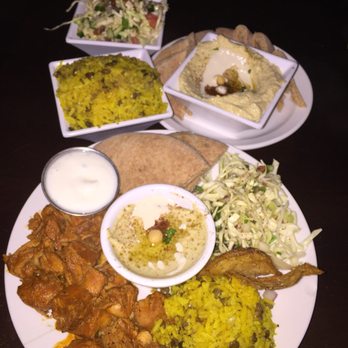 Banzo - Banzo does not disappoint! :) I love how there is a generous amount of chicken served on The Chick Platter. The hummus is so good too!!! - Mediterranean Near Me - Madison, Wisconsin