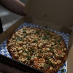 The Curry Pizza Company - Walnut - Butter Chicken