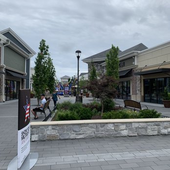 Norfolk Premium Outlets - Shopping before it rains! - Outlet Stores Near Me - Norfolk, Virginia Norfolk Premium Outlets - Shopping before it rains! - Outlet Stores Near Me - Norfolk, Virginia