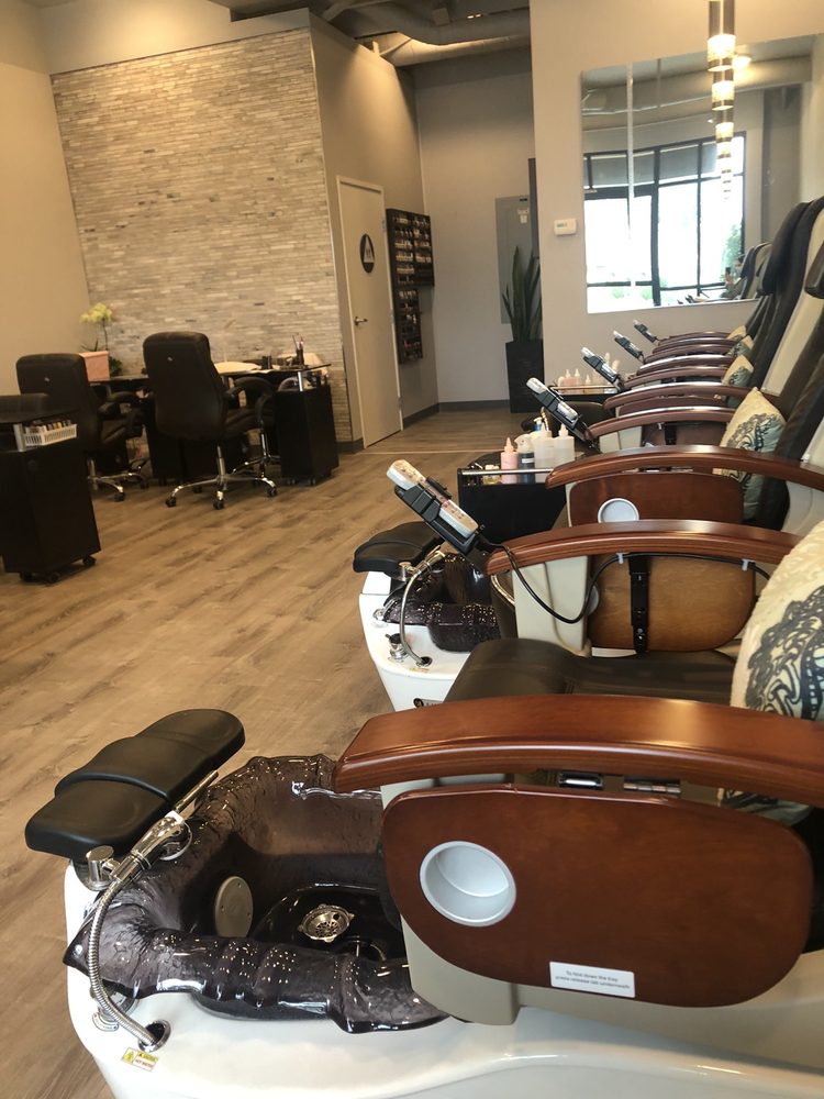 DIVA NAILS Updated August 2024 12 Photos & 13 Reviews 5533 Cancha De Golf, Rancho Santa Fe