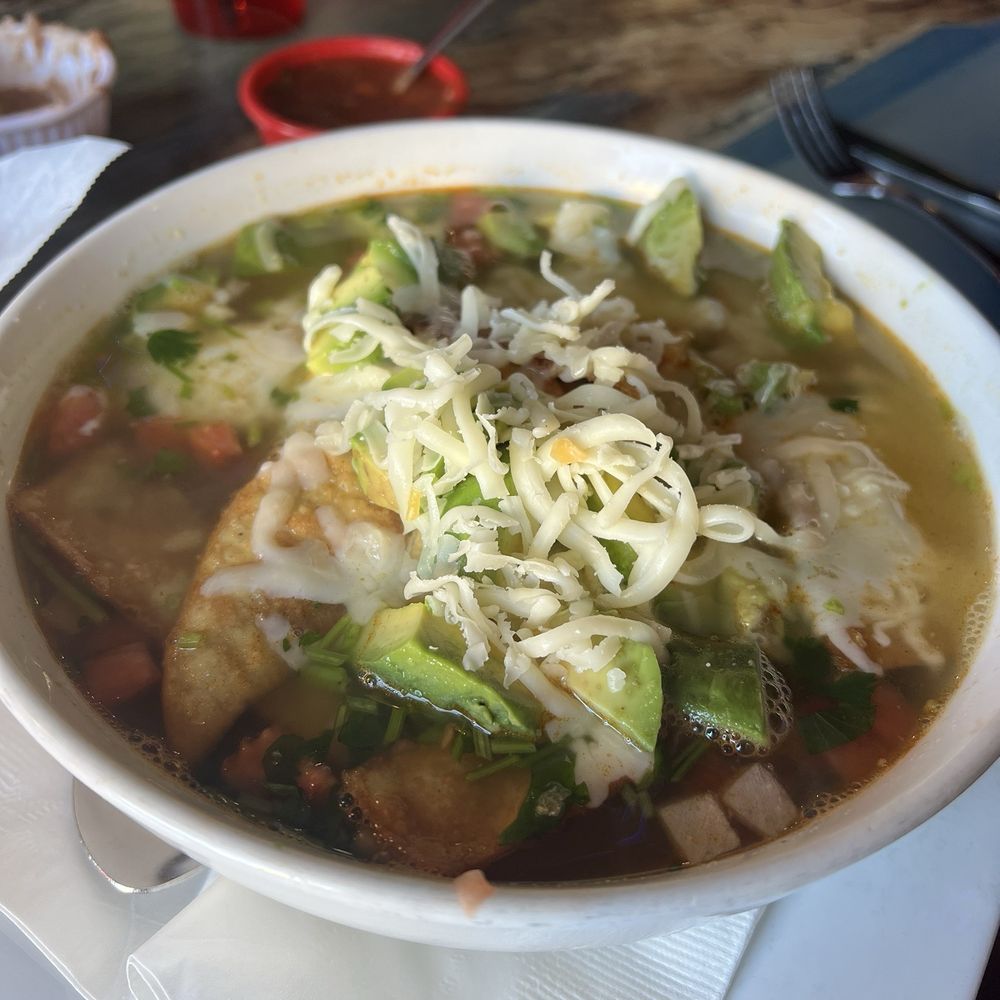 Chicken tortilla soup Chicken tortilla soup