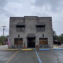 Front of Debbie Lynn's Cafe