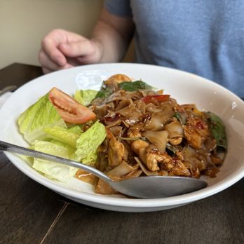 Estes Thai Restaurant - Pad kee mao - Thai Near Me - Estes Park, Colorado